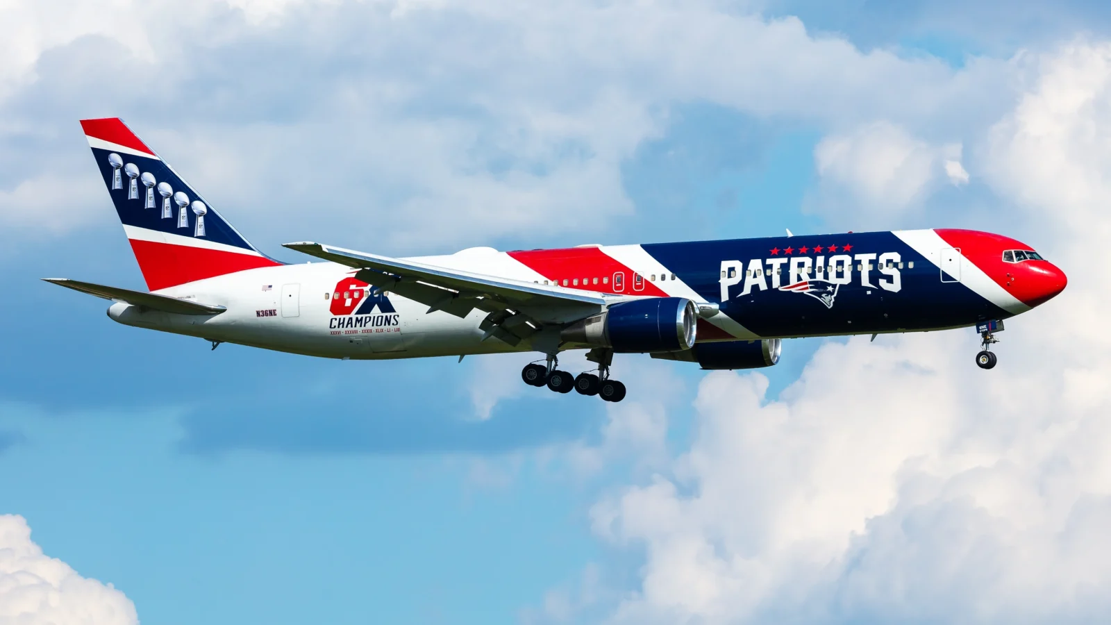 patriots plane