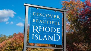 discover rhode island sign