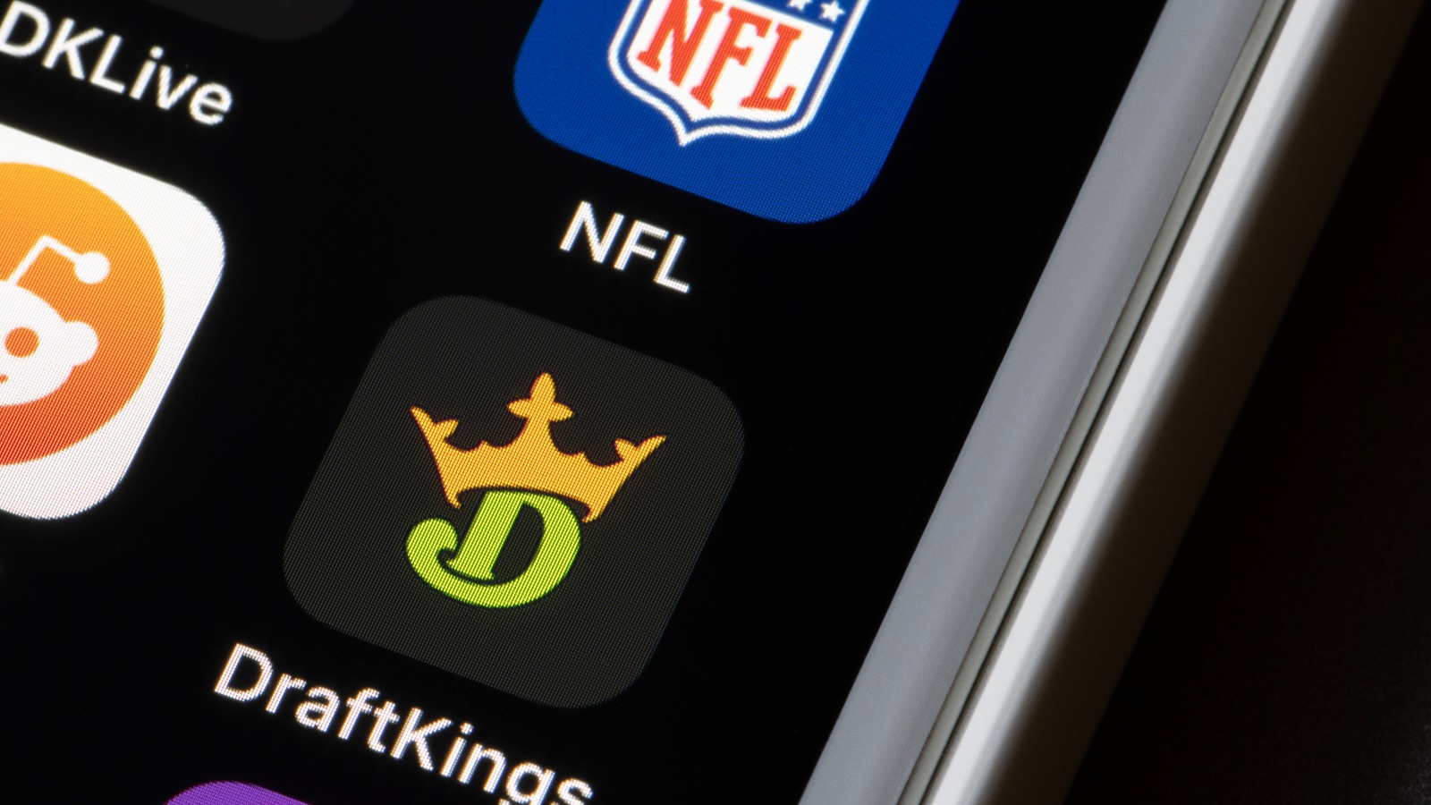 Academics: Online Sports Betting Doesn’t Hurt Retail Casinos