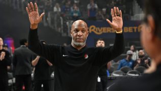 chauncey billups hands up