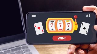 online-slots-on-phone-screen