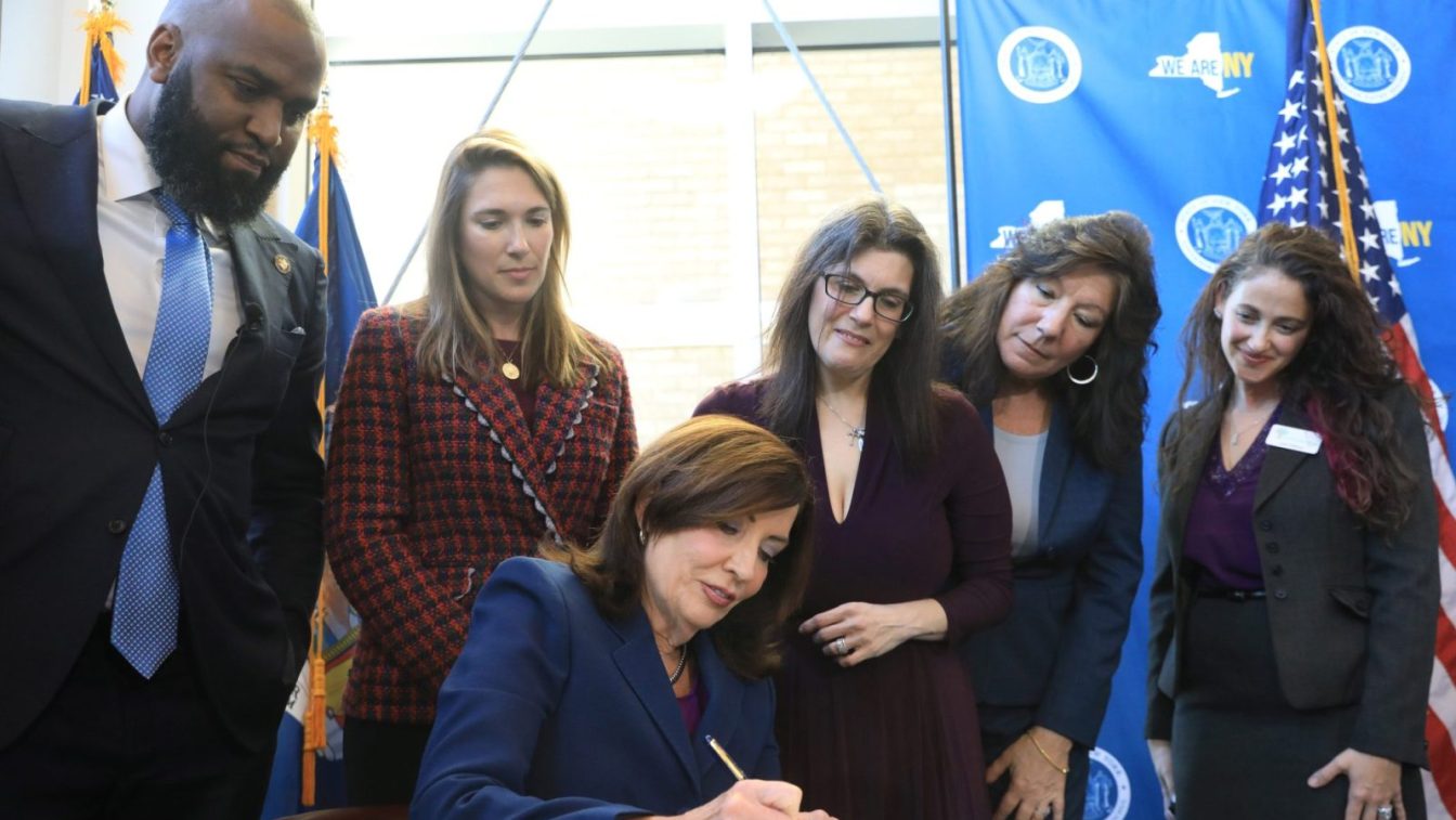 Hochul signs New York sweeps ban